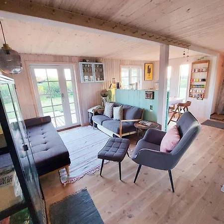 Colourful In Near The North Sea Casa de Férias *